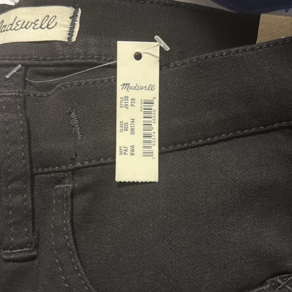 NWT! Madewell Women’s Black Roadtripper Jeans, Size 28P Petite! - Picture 5 of 8